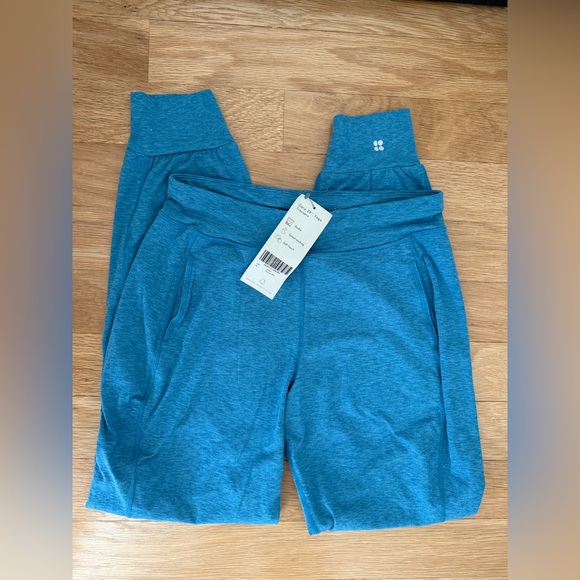 NWT Gary 29'' Yoga Trousers - XS - Picture 4 of 5